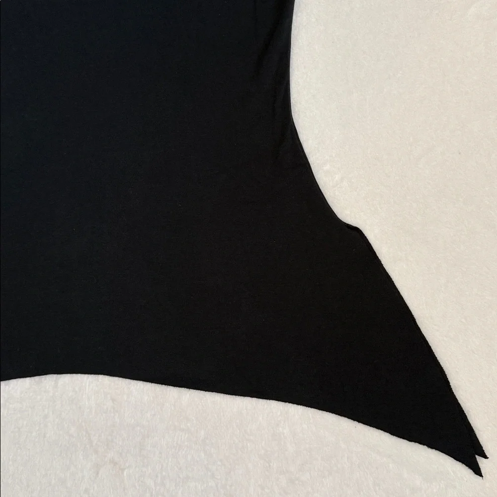 Planet by Lauren G | Sleeveless Pima Cotton Side Slit Raw Hem Top Black (1/4-8) - Picture 7 of 15